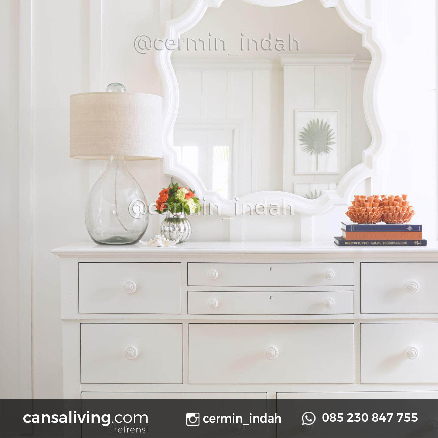 Spesifikasi Cermin Coastal Meja Antik Ruang Tamu Material Bahan : Kayu Jati Ukuran : P 80 x L 80 x T 3 Finishing : White Duco Tebal Kaca Cermin : 3 mm