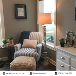 Lampu Lantai Pilar Putih Antik Minimalis Murah kayu jati