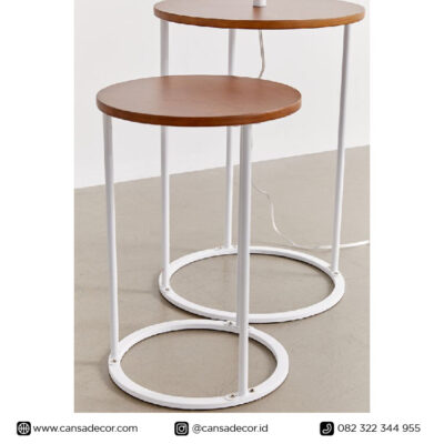 lampu lantai dari kayu