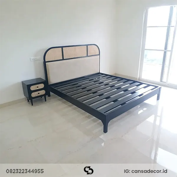tempat tidur jati jepara kombinasi rotan queen size