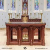 Altar gereja katolik eksklusif dengan kaki tiang ukir melengkung berjejer, warna finishing salak brown mewah.